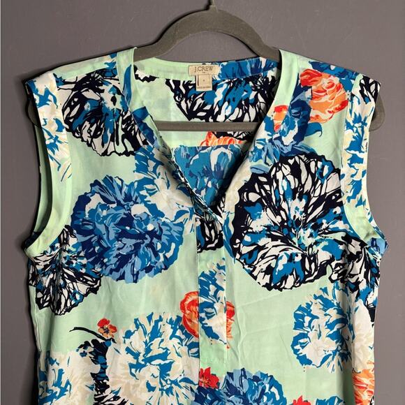 J. Crew Blue and Green Floral Print Sleeveless Blouse Button Detail Size 6 - Picture 3 of 7